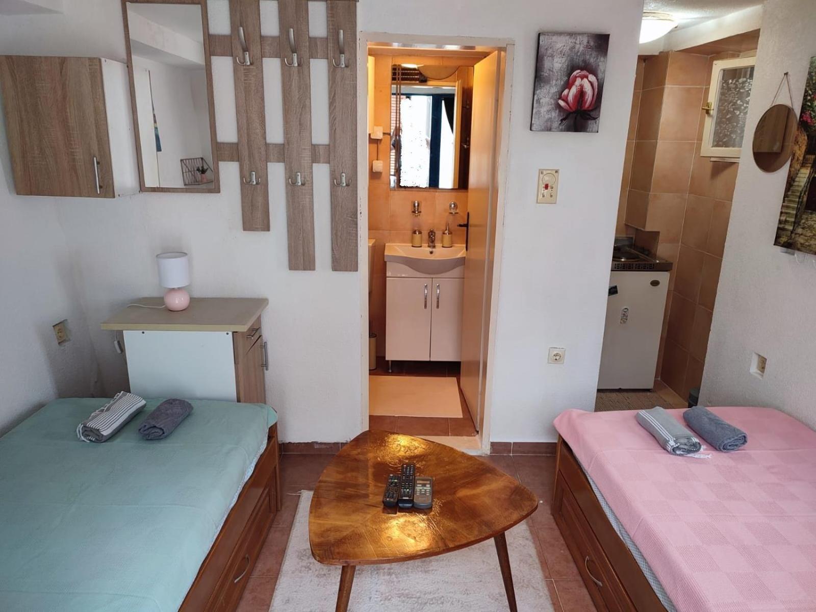 Bay Mola Home Котор Екстериор снимка