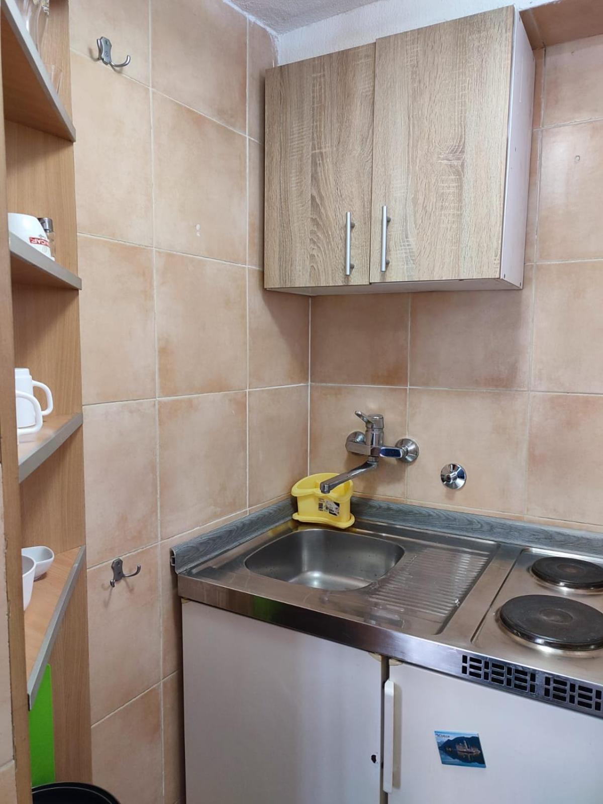 Bay Mola Home Котор Екстериор снимка